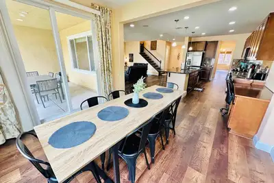 Image de Radiant Vista Haven/Sleeps 21/3-car garage