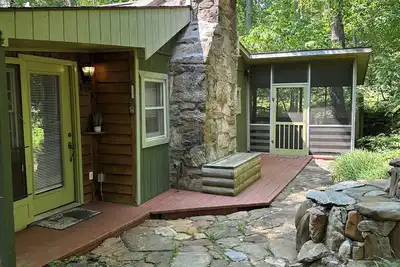 Image de Charming 2-bedroom cottage with WiFi, Ac in Pleasant Fairview