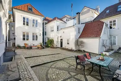 Image de Bergen Gem Straight Out of History - Built in 1750