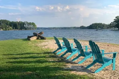 Image de Two Homes; Priv Dock, Pool, Family Compound