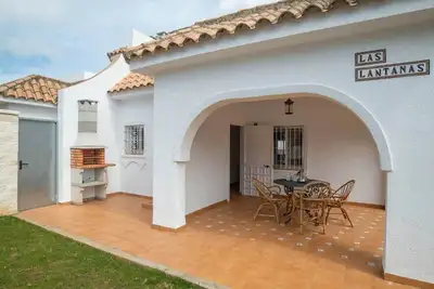 Image de Casa con piscina compartida cerca del pueblo, jardin y parking privado