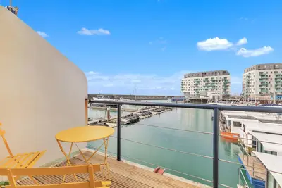 Image de On the Water 6 with Free Parking | By My Getaways