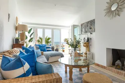 Image de Pass the Keys | Beautiful beachside retreat | Mijas Costa