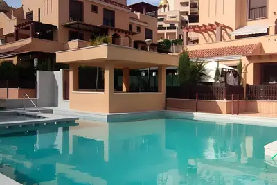Image de Appartement 'Brisa Del Mar' avec piscine partagée, Wi-Fi et climatisation