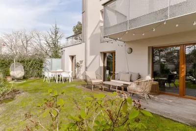 Image de Standing apartment with garden - Haras de Jardy