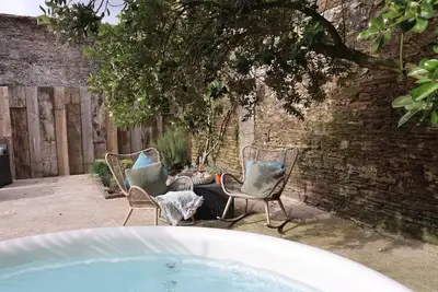 Image de The Wild Hare -  a cottage that sleeps 2 guests  in 1 bedroom