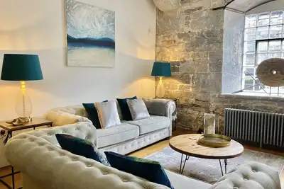 Image de The Bruce @ Rwy Entire Apartment - sleeps 11 guests  in 3 bedrooms