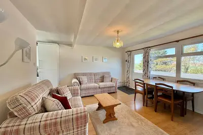 Image de 2 Bedroom Chalet with Allocated Parking