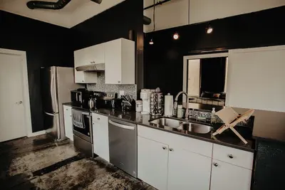 Image de The Downtown Bungalow Loft