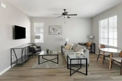 Image de Landing | Incredible 2bd, Pool, Courtyard