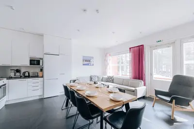Image de Spacious 3br Holiday Apt with Sauna & Parking