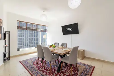 Image de Burj Views 2br with Balcony and Pool Access