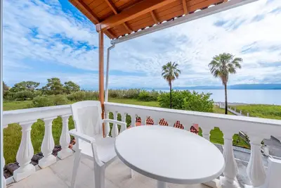 Image de Appartement 'Neptune' avec vue sur la mer, terrasse partagée et Wi-Fi