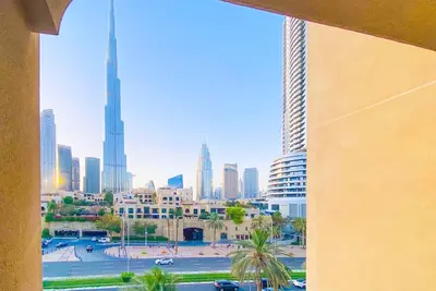 Image de Live the Burj Lifestyle in Timeless OldTown by Sbh