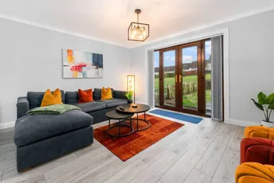 Image de Cosy 2-Bed House | Easy Edinburgh Access | Sleeps 4