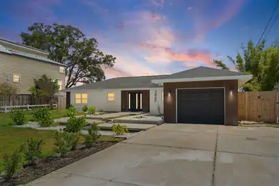 Image de Sunset Over the Bay