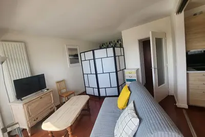 Image de Grand studio 40m² avec coin nuit, vue mer et port, parking privé