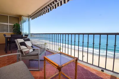 Image de Ref: 268 Stunning apartment on the beach front in Fuengirola with pool and parking