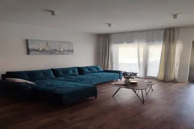 Appartement de deux chambres à Karlobag