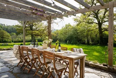 Weekemoor -  a house that sleeps 8 guests  in 4 bedrooms