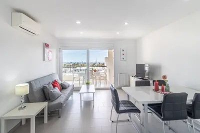 Image de Appartement à Empuriabrava avec vue sur mer