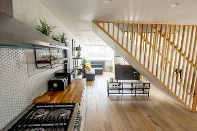 Image de Luxury Townhouse Entire Apartment | Pass The Keys