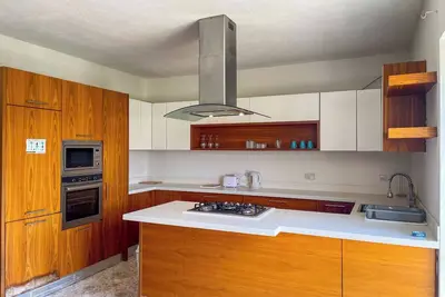 Image de Big Apt 4 bedroom Gzira 10min by walk to the sea