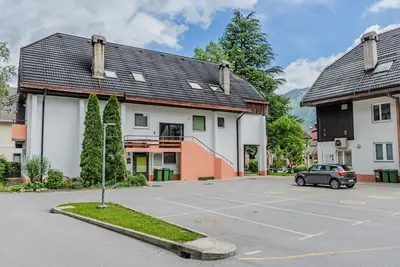 Image de Two Bedroom Apartment Stella w/ Free Parking Spot