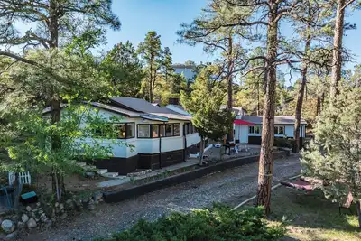 Image de Pine-Lined Acre Retreat | 2 Miles to Whiskey Row | 4 Bed / 3 Bath + Game Room & Fire Pit