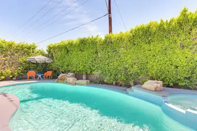 Image de Casita & Backyard Oasis: Modern Retreat in Indio!