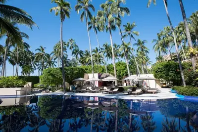 Enjoy Sunrise & Sunset from This Stunning 1br Condo