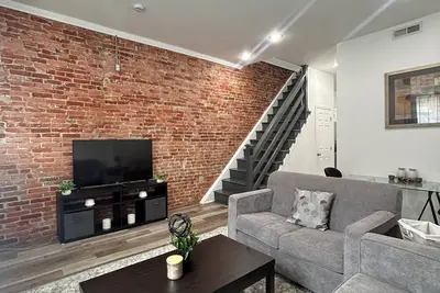 Image de Loft Stye 4-Bedroom, 3-Bath Apartment in Grand Central Philadelphia