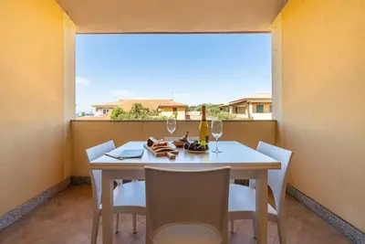 Image de Appartement confortable à quelques pas de Baia delle Mimose