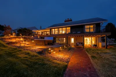 Image de Sunset View Oasis Waterfront w Hot Tub