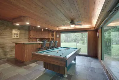 Image de Lodge-Style Home in Coshocton w/ Spacious Yard