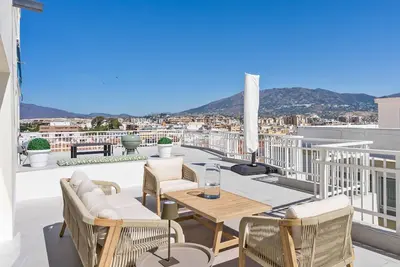 Image de Las Cuevas | Beachfront apartment in Fuengirola