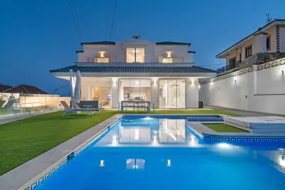 Image de Villa privée Candelaria avec vue sur la mer, Wi-Fi et climatisation