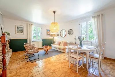 Image de Maison de vacances 'Face Au Mont Ventoux' avec vue sur montagne, terrasse privée et Wi-Fi