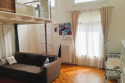 Image de Studio idéalement situé en centre-ville