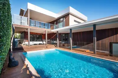 Image de Blairgowrie Bay Villa | Infinity Pool | Beachfront | Water Views