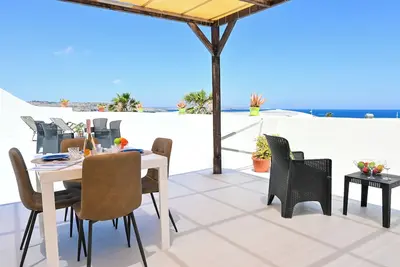 Image de Sea blue horizon Qawra bay 7, Qawra - Saint Paul's Bay, Malta