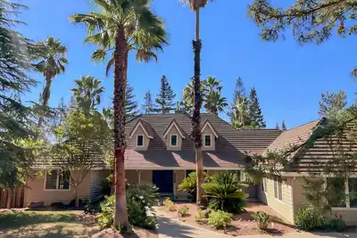 Image de Relaxing resort for family and group retreat.