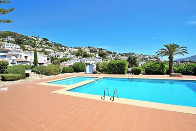 Image de Beate - bungalow de vacances avec piscine à Moraira
