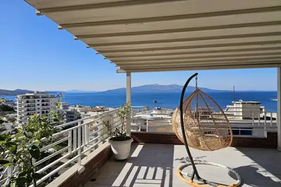 Image de Appartement penthouse de deux chambres א Saranda