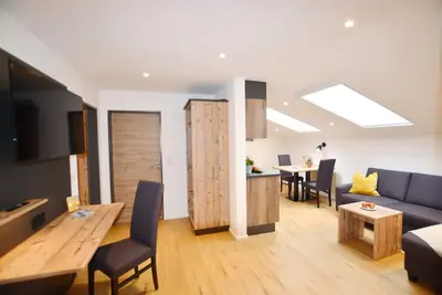 Image de Seethal-Chiemseestrand - Modern top-floor apartment near the lake? Overseas