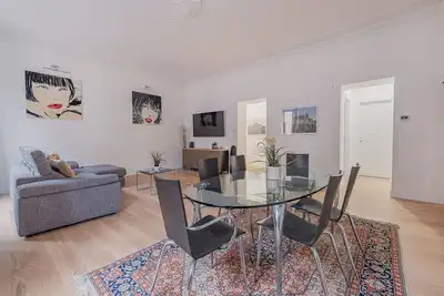 Image de Appartement à Rome avec 2 chambres à coucher, 5 couchages