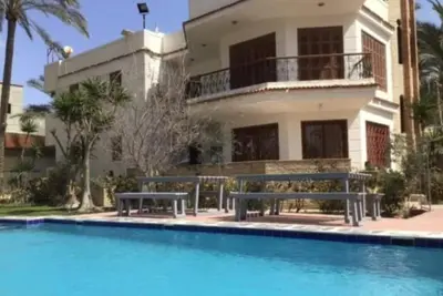 Image de Beautiful 5-bedroom villa in Abu Talat with Ac and private swimming pool.