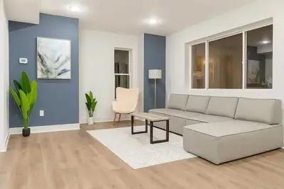 Image de Stylish 2br/2ba near TempleU with Wi-Fi, in-unit laundry & parking.