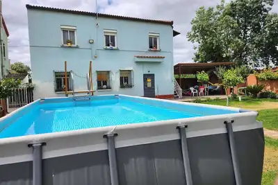 Image de Casa Azul, breathes tranquility with swimming pool, barbecue and a large garden.
