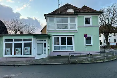 Image de Large apartment in the center of Plön within walking distance to the lake/shops. Children's room